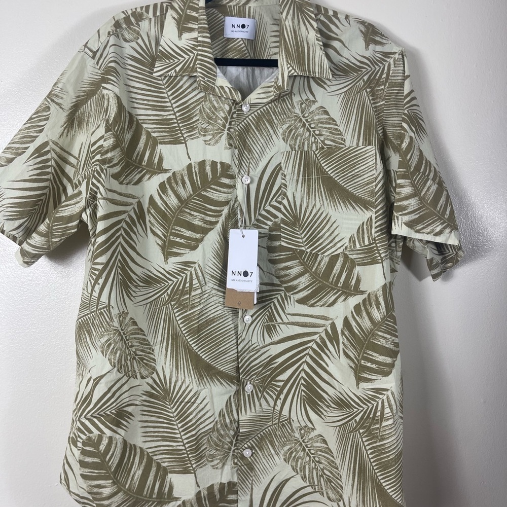 NNO7 No Nationality Button Up Gray ShortSleeve Men'Tropical Leaf Print Shirt XXL - Picture 3 of 9